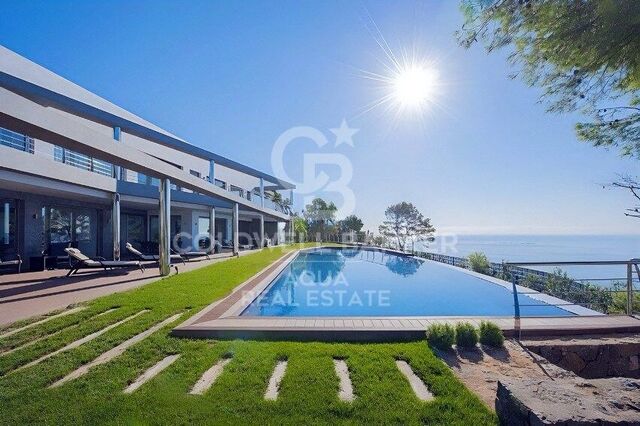 Villa de Lujo con vistas al mar en la zona del Mascarat, Altea