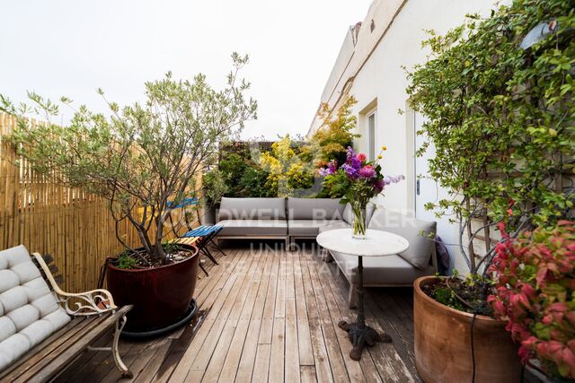 Exclusive penthouse with terrace for sale in Recoletos, Barrio de Salamanca, Madrid