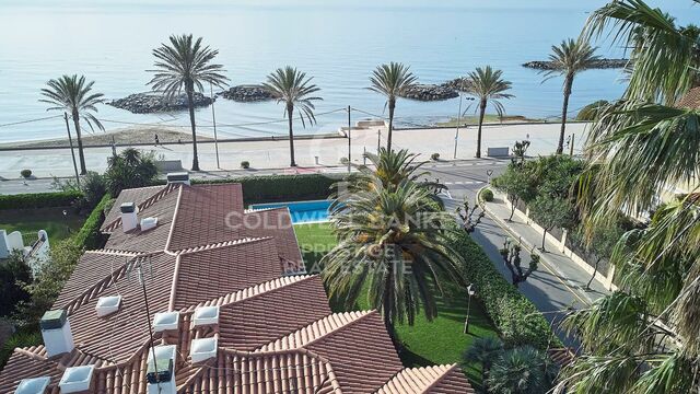 Luxury home on the seafront of Sitges