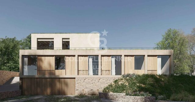 Terrain avec un projet de maison durable et écologique à Roses, orienté vers le bien-être et le respect de l'environnement.