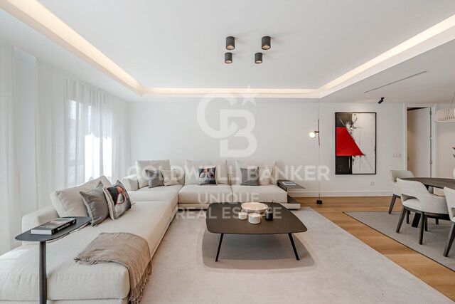 Magnifique appartement neuf à vendre dans le quartier de Castellana, à Madrid.