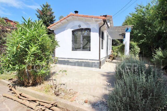 Encantadora Casa de dos habitaciones con gran jardín en La Floreta