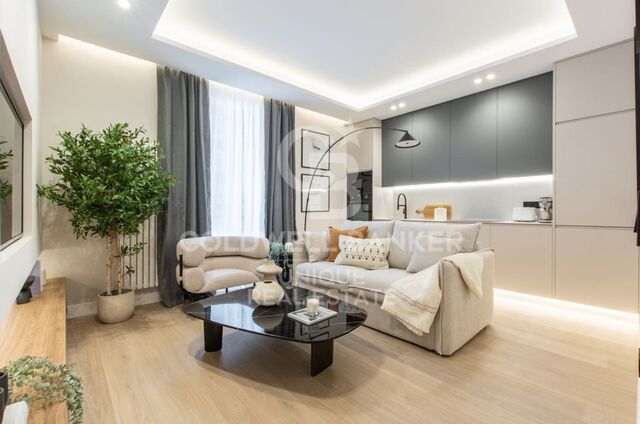 Apartment for sale with 3 bedrooms in Centro, Madrid