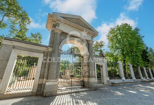 Magnifique appartement dans la meilleure rue de Jerónimos, Madrid