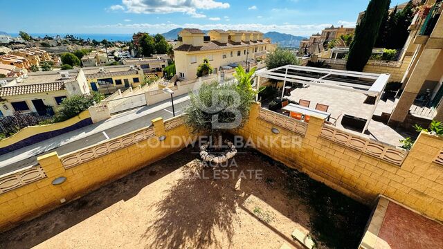 Chalet independiente en La Nucia con vistas panorámicas