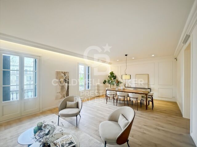 Renovated apartment for sale in Eixample Izquierdo