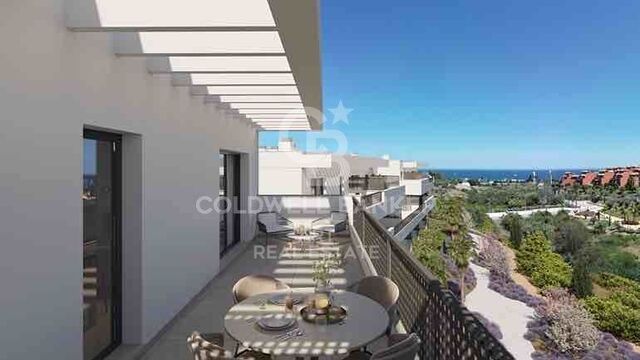 2 and 3 bedroom apartments and penthouses in Estepona