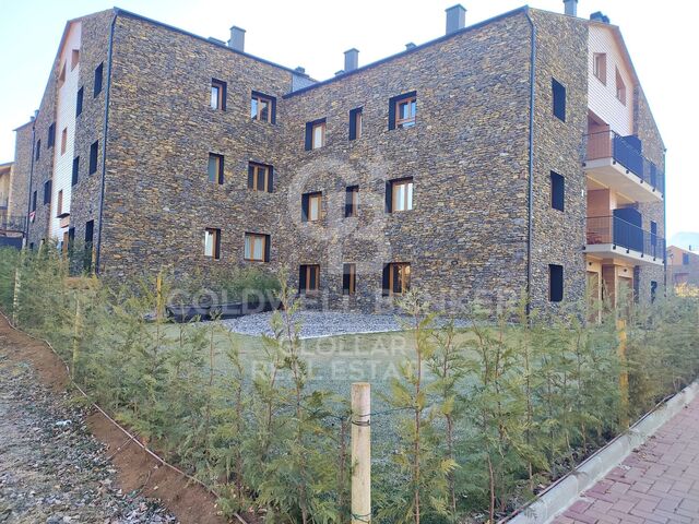 Apartamento nuevo con acabados de calidad y terraza