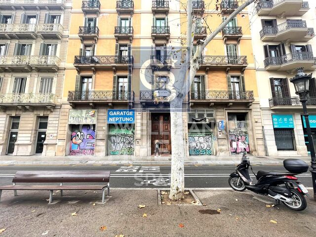 Local en Gran Vía edificio Neptuno