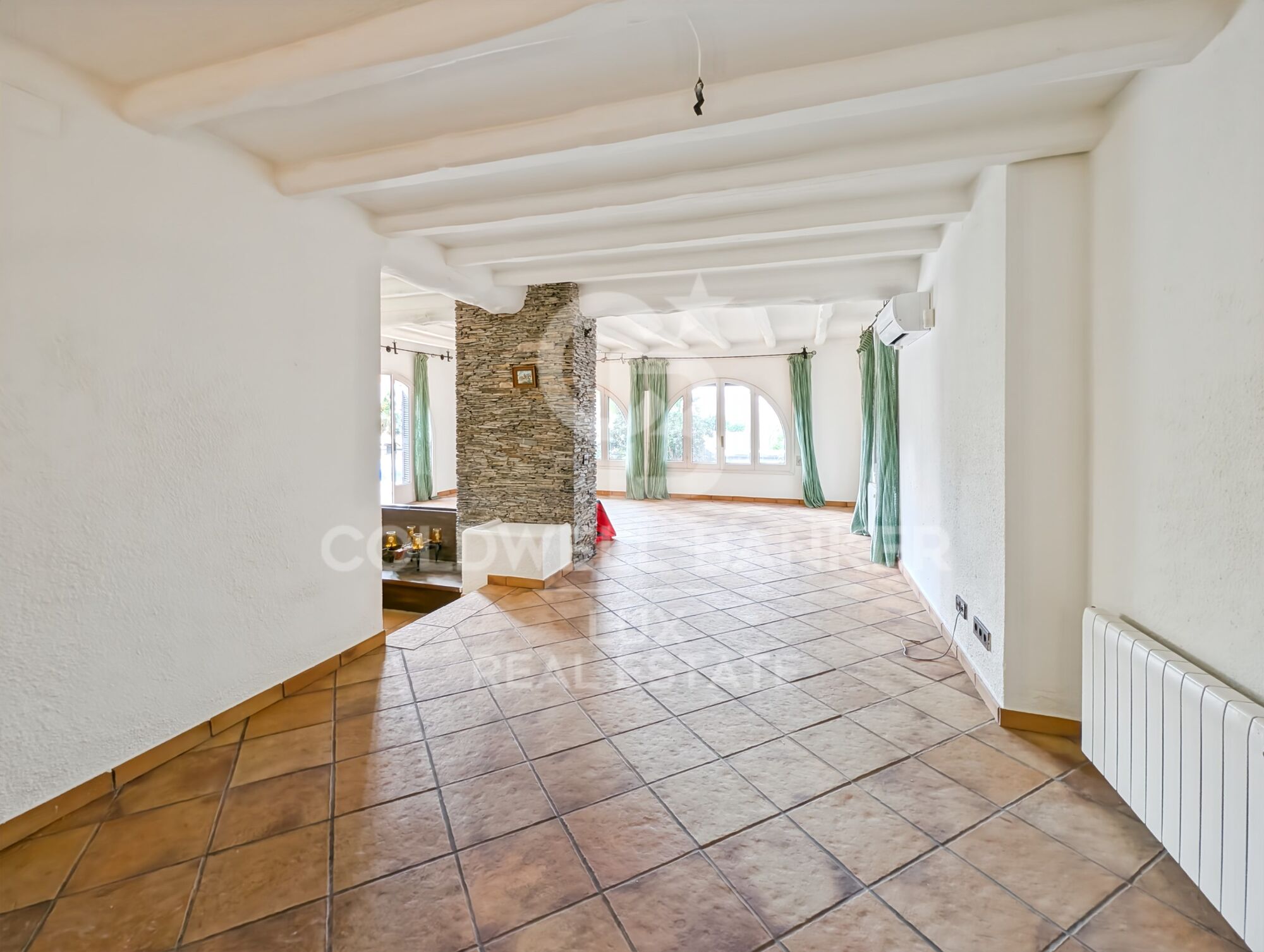 Villa con 30 m de amarre en canal ancho, Empuriabrava