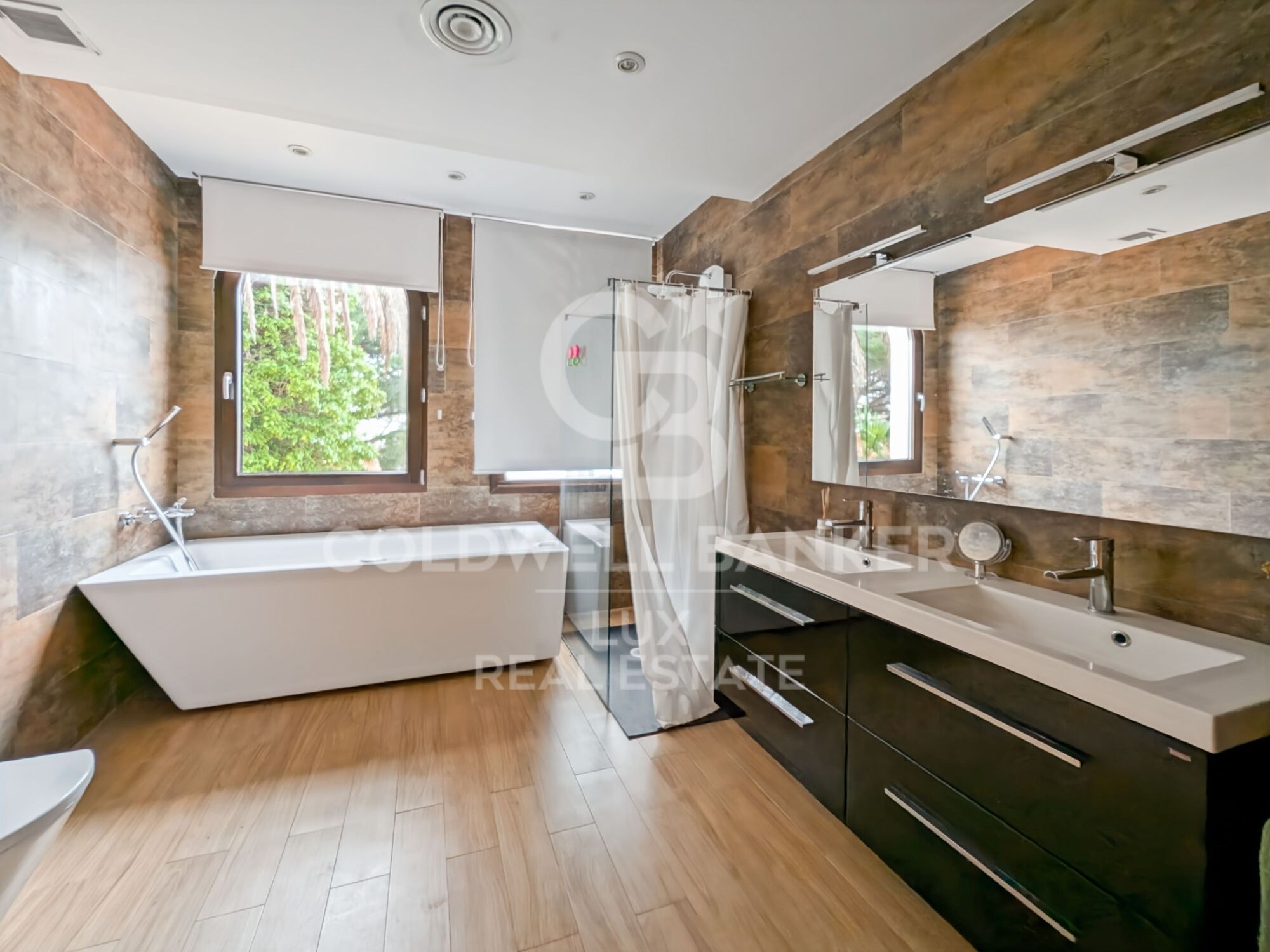 Villa con 30 m de amarre en canal ancho, Empuriabrava