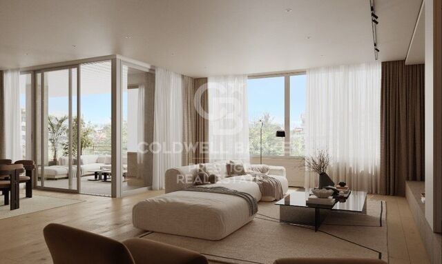 For sale, a renovated apartment in Sant Gervasi La Bonanova with a terrace and parking