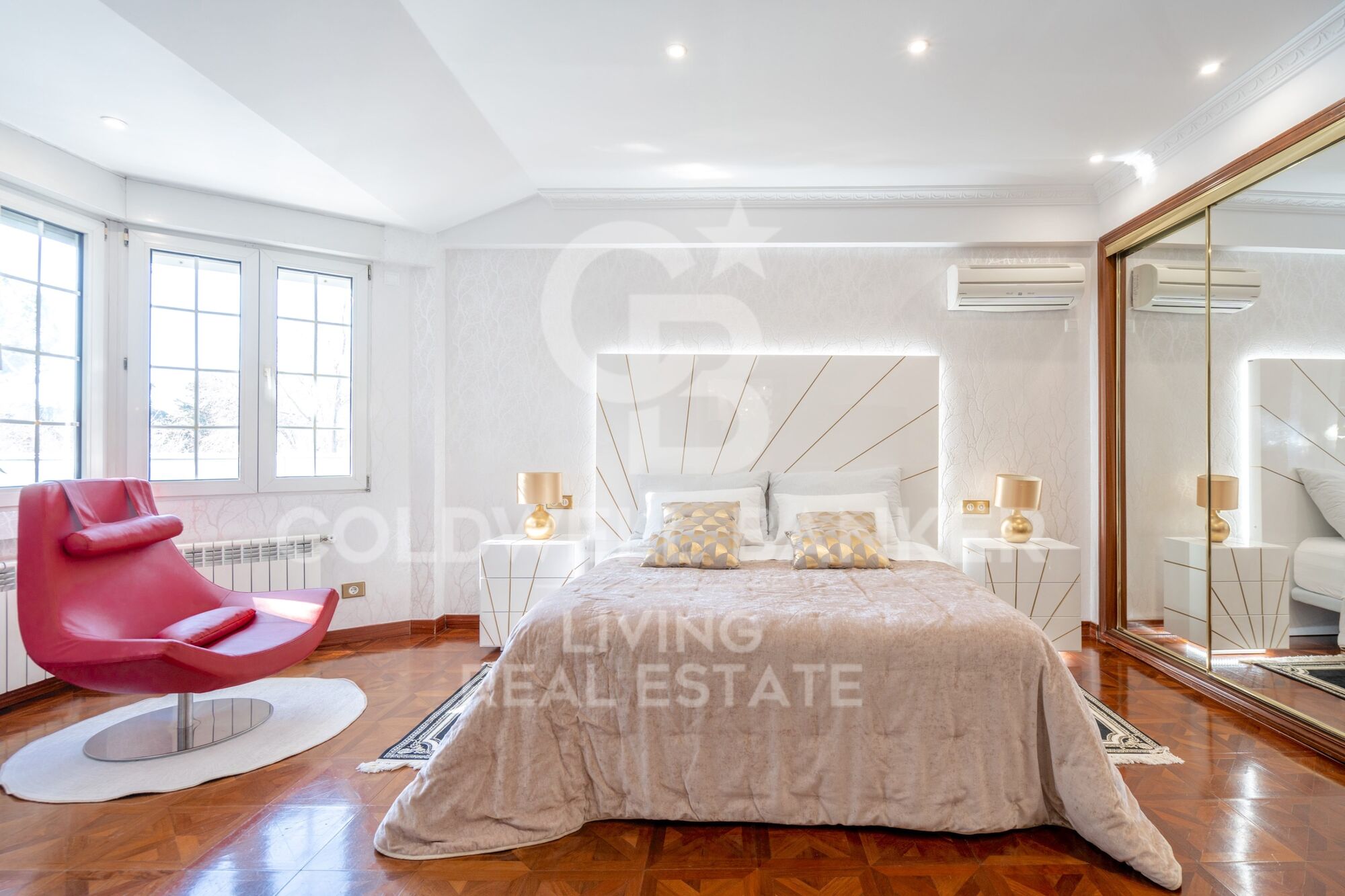 Chalet 7 Bedrooms Sale Majadahonda