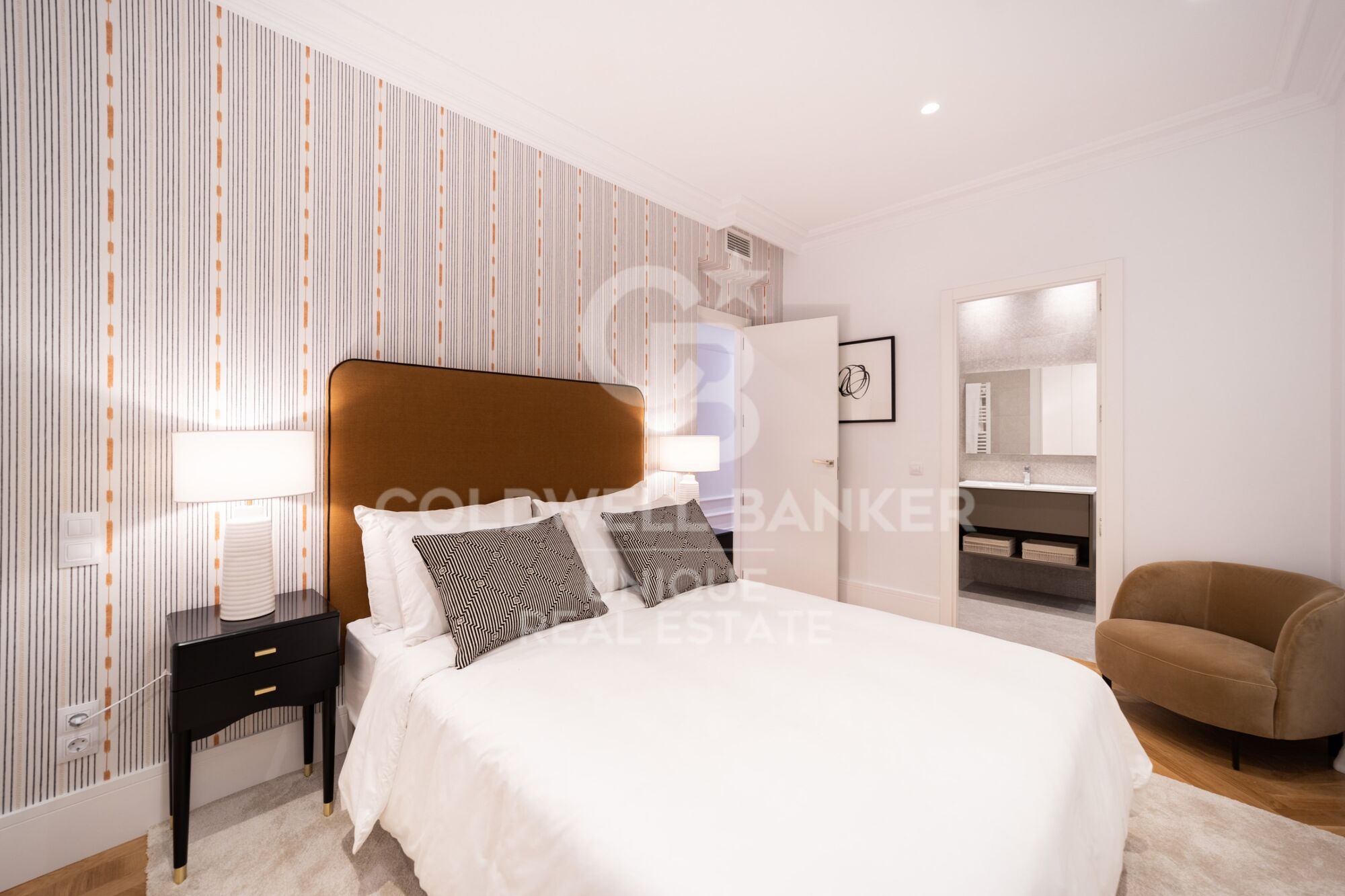 Flat for sale in Castellana, Barrio de Salamanca, Madrid