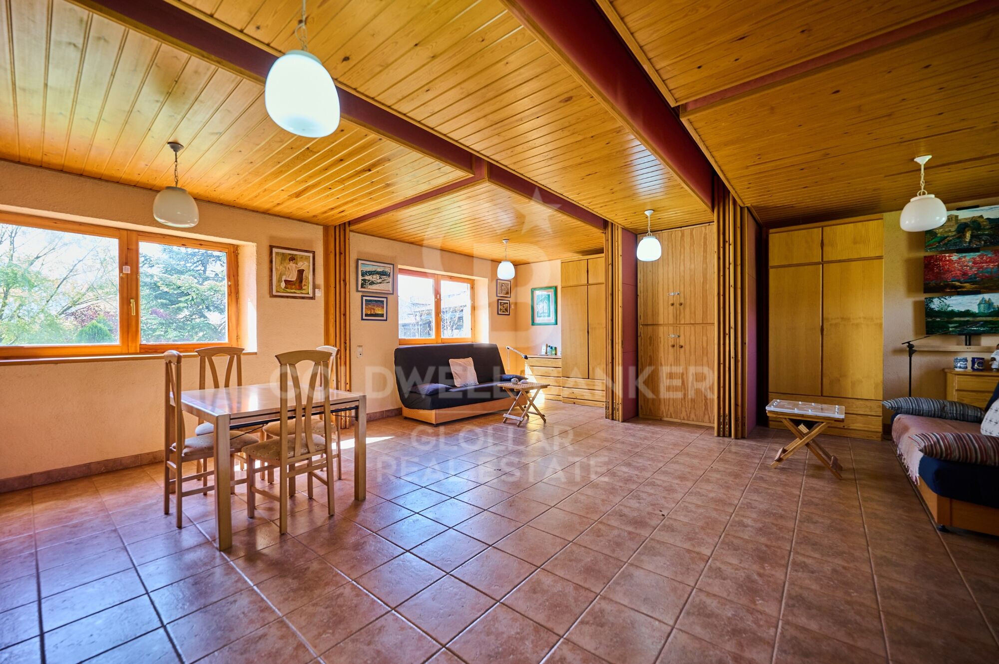 House 4 Bedrooms Sale Isòvol