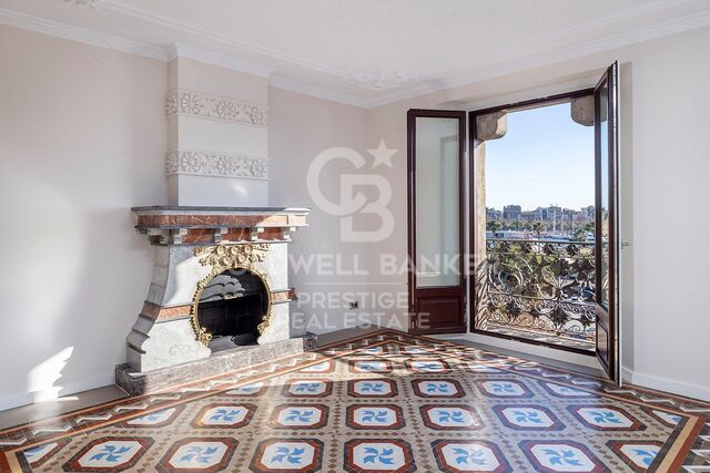 Last units facing the Port of Barcelona.