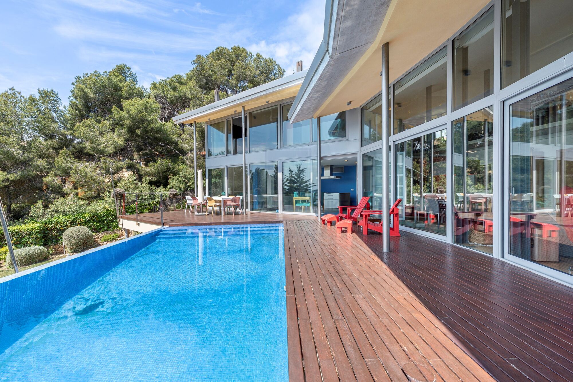 Contemporary villa with panoramic sea views in Tarragona