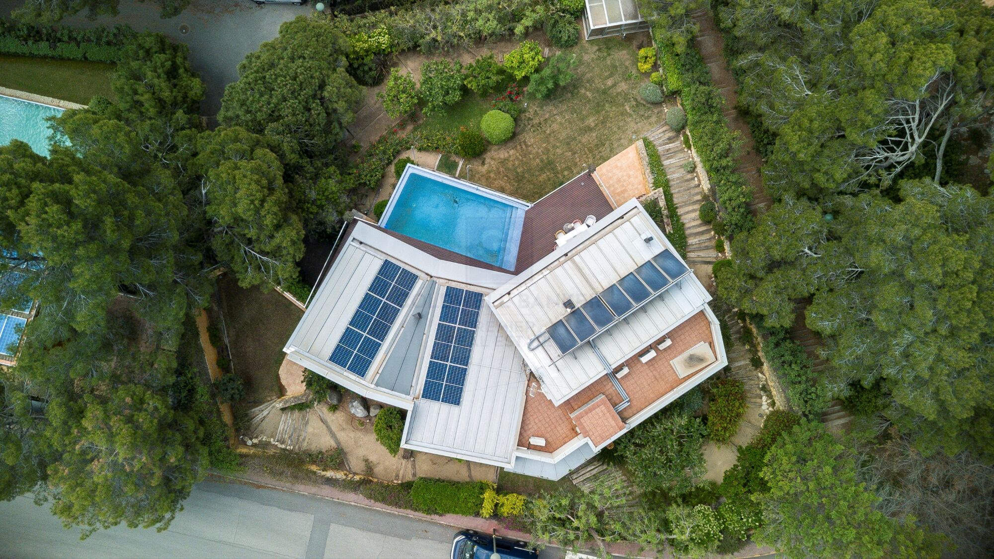 Contemporary villa with panoramic sea views in Tarragona