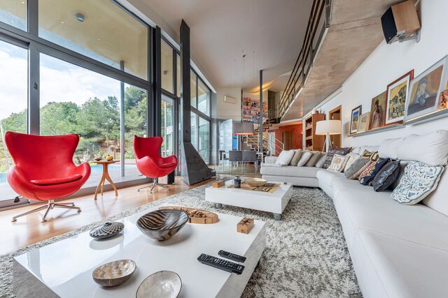 Villa contemporánea con vistas panorámicas al mar en Tarragona