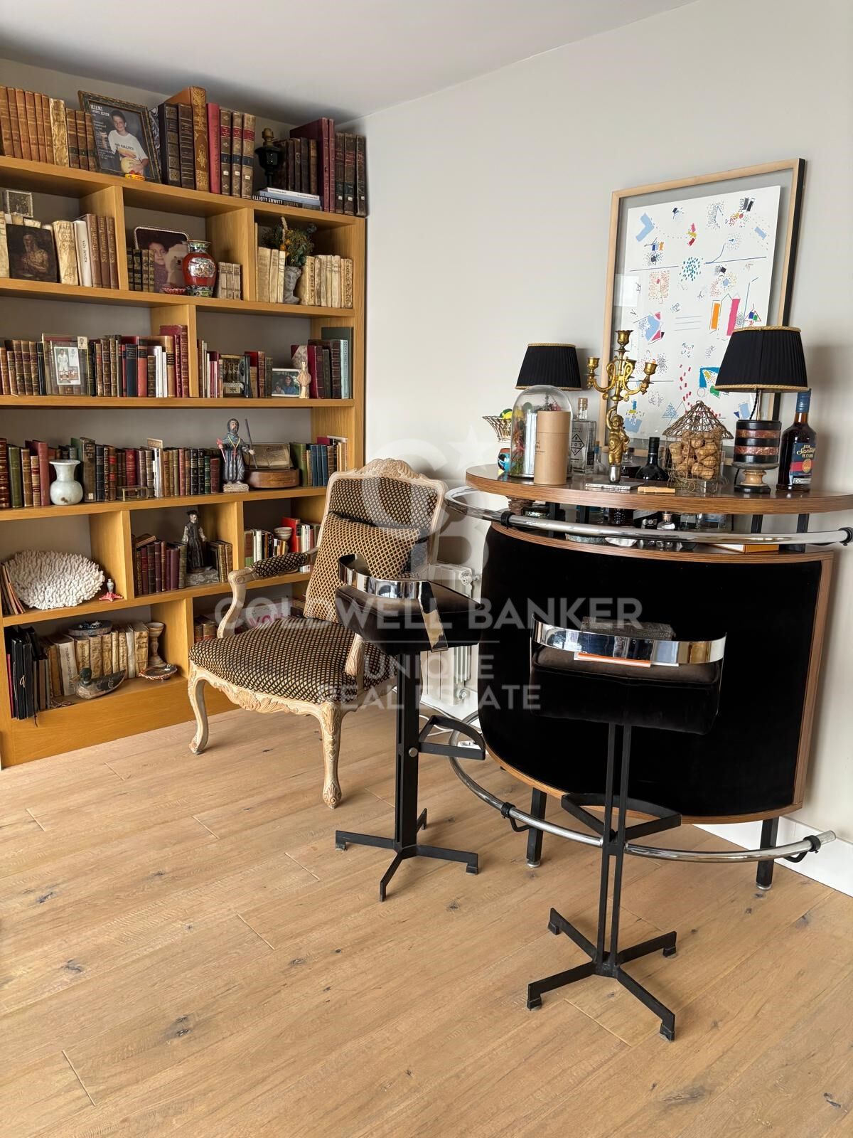 Penthouse with terrace with 2 bedrooms in El Viso tastefully renovated