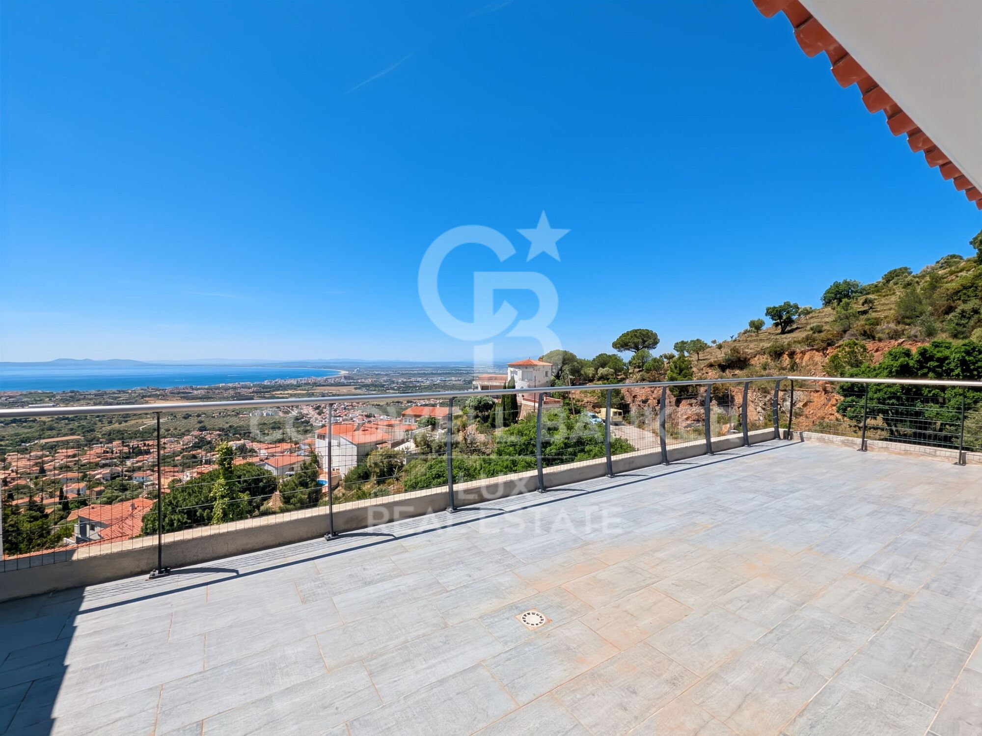 Villa con vistas al mar en las alturas de Roses, Mas Fumats