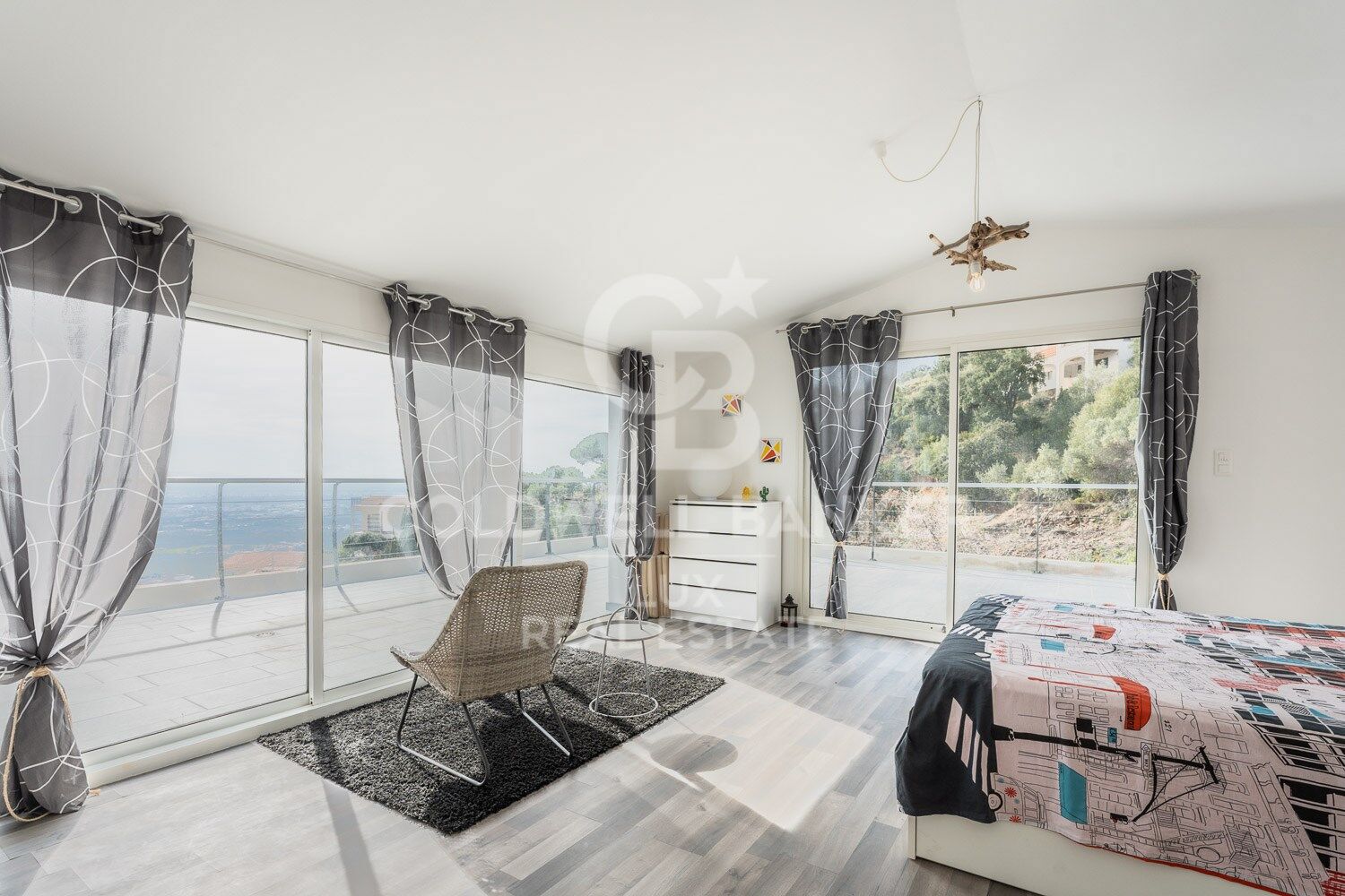 Villa con vistas al mar en las alturas de Roses, Mas Fumats