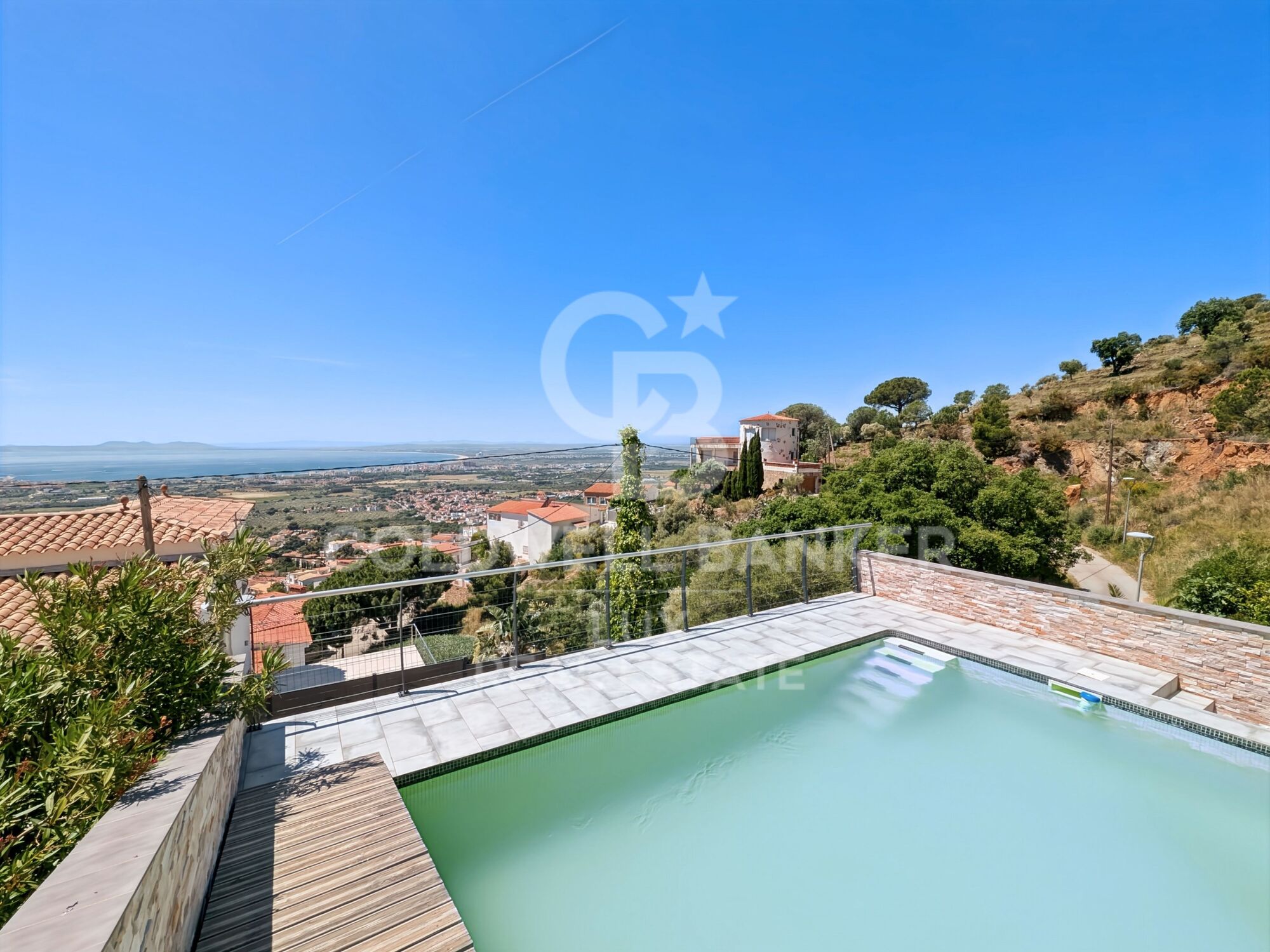 Villa con vistas al mar en las alturas de Roses, Mas Fumats