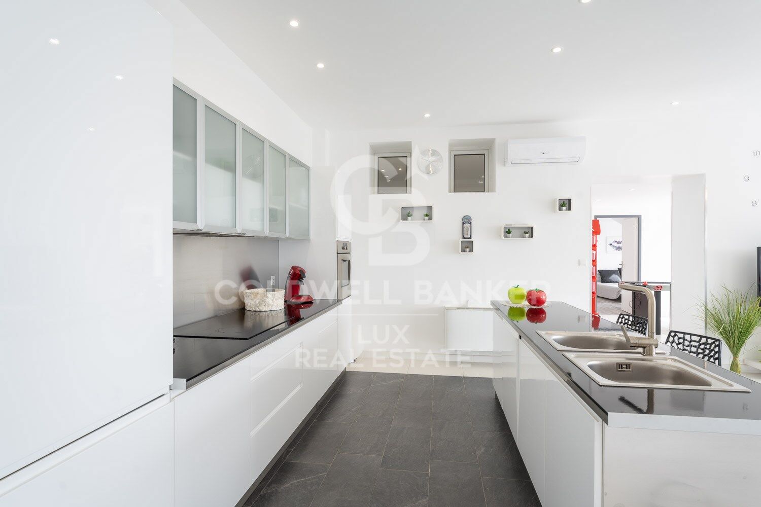 Villa con vistas al mar en las alturas de Roses, Mas Fumats