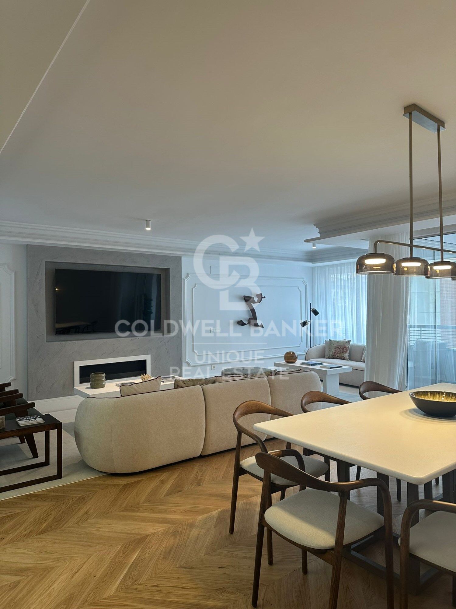 Exclusive 4-bedroom flat with terrace in the Salamanca neighbourhood