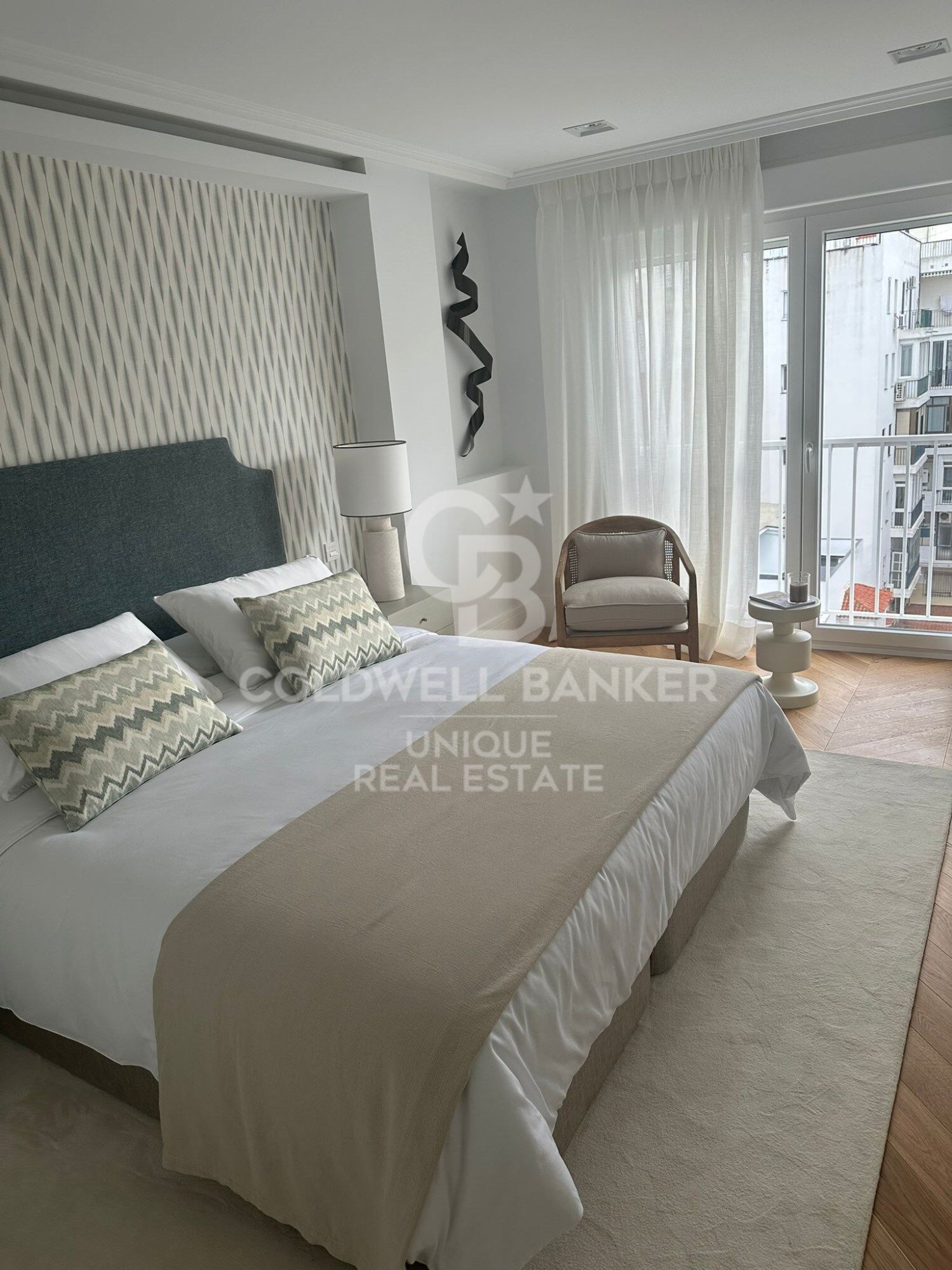Exclusive 4-bedroom flat with terrace in the Salamanca neighbourhood