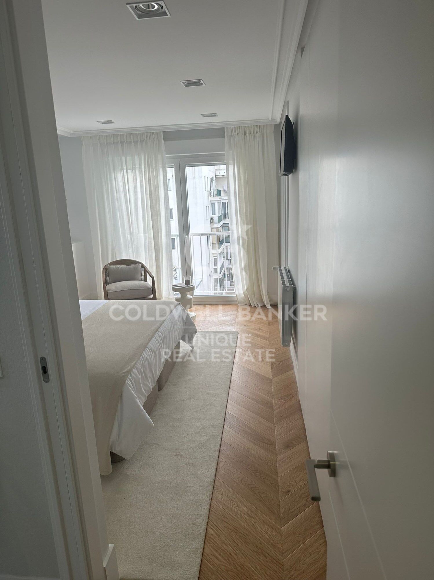 Exclusive 4-bedroom flat with terrace in the Salamanca neighbourhood