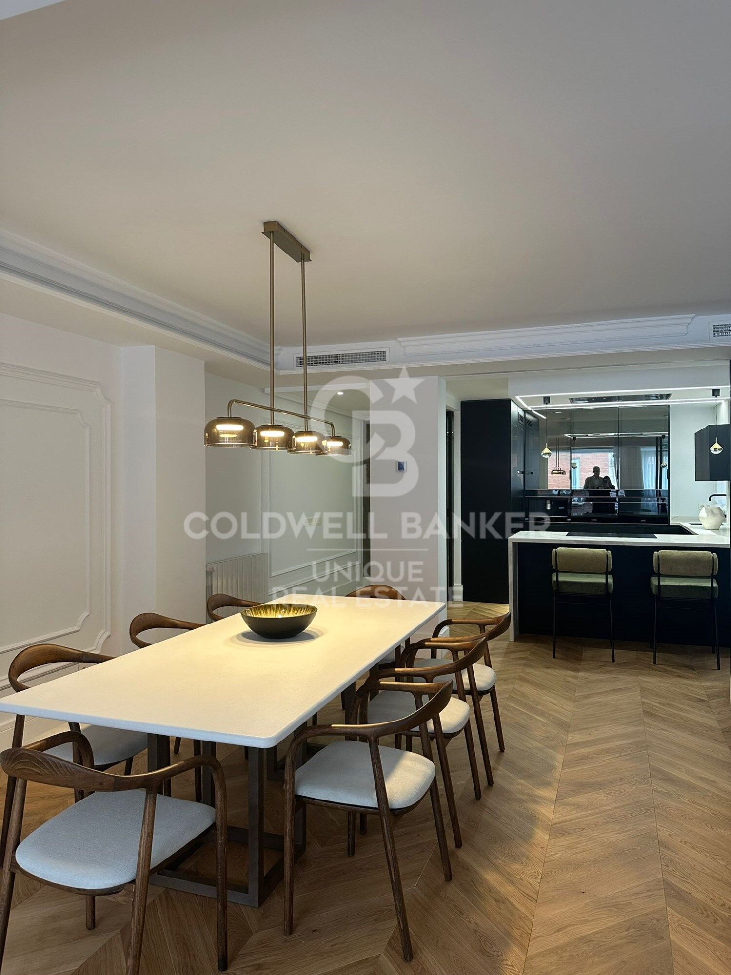 Exclusive 4-bedroom flat with terrace in the Salamanca neighbourhood