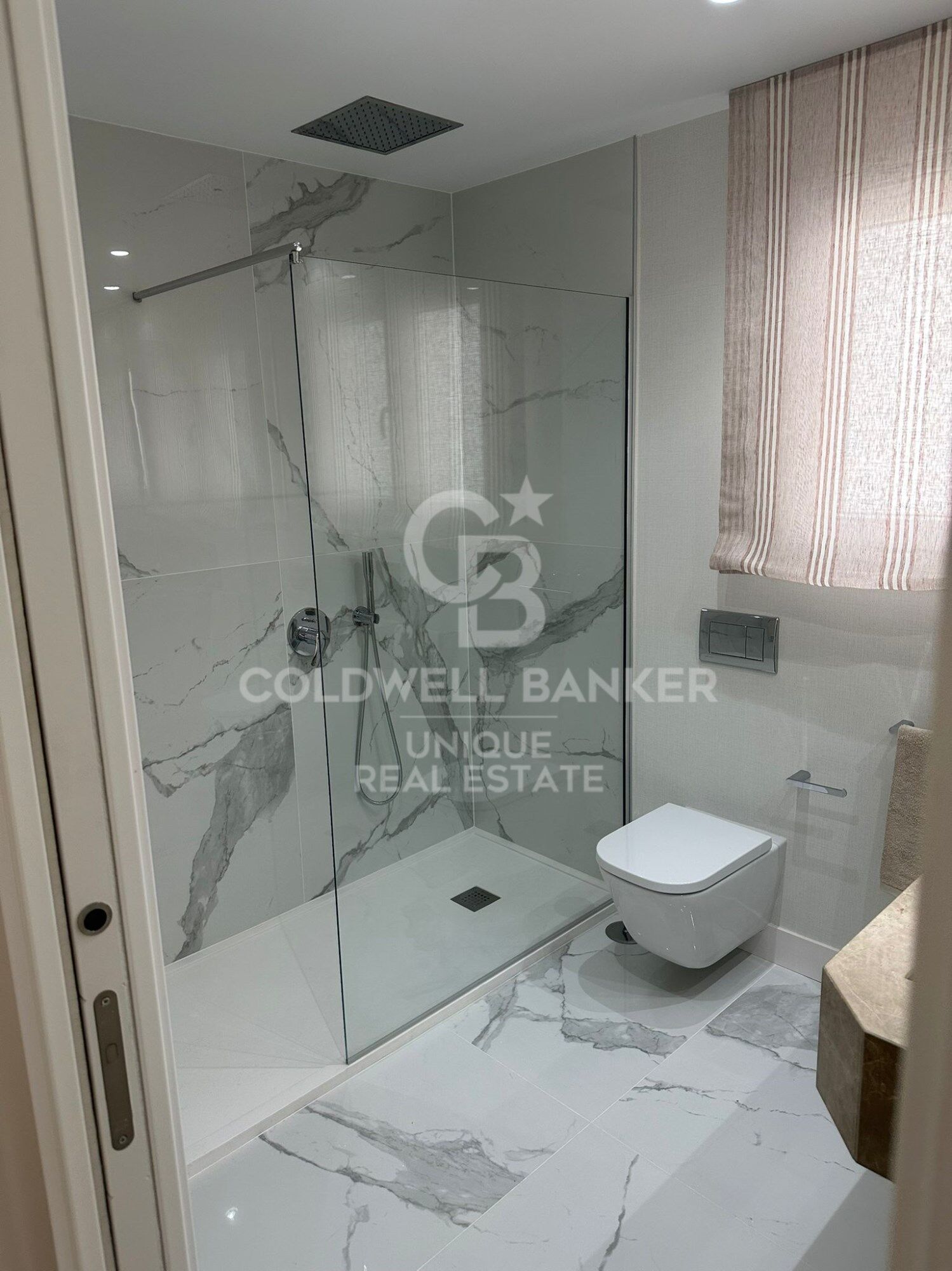 Exclusive 4-bedroom flat with terrace in the Salamanca neighbourhood