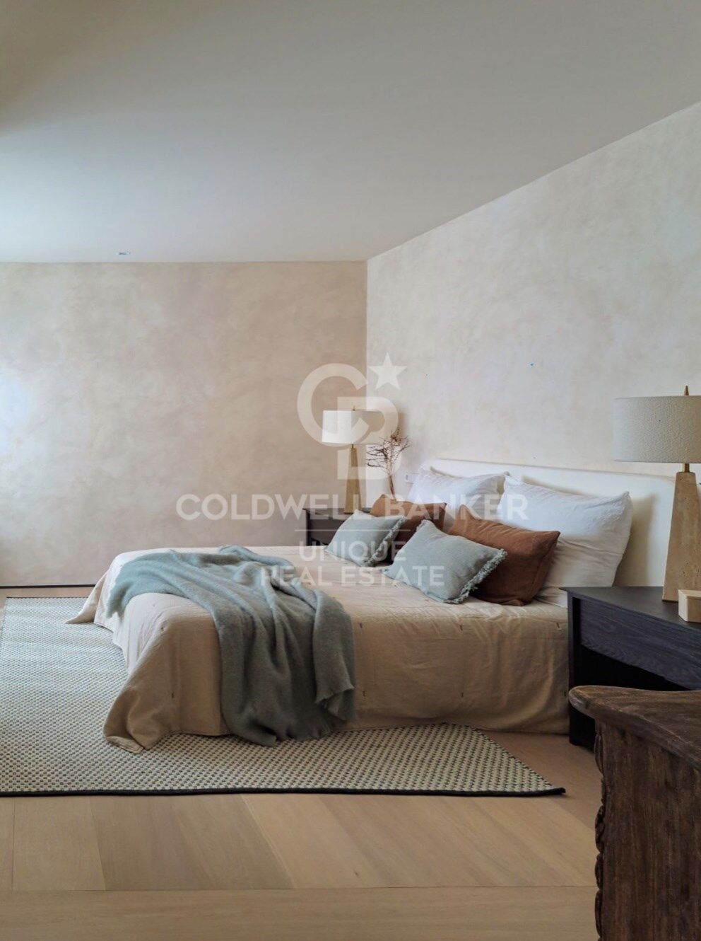Exclusive brand new flat with 4 bedrooms and terrace in Almagro, Madrid