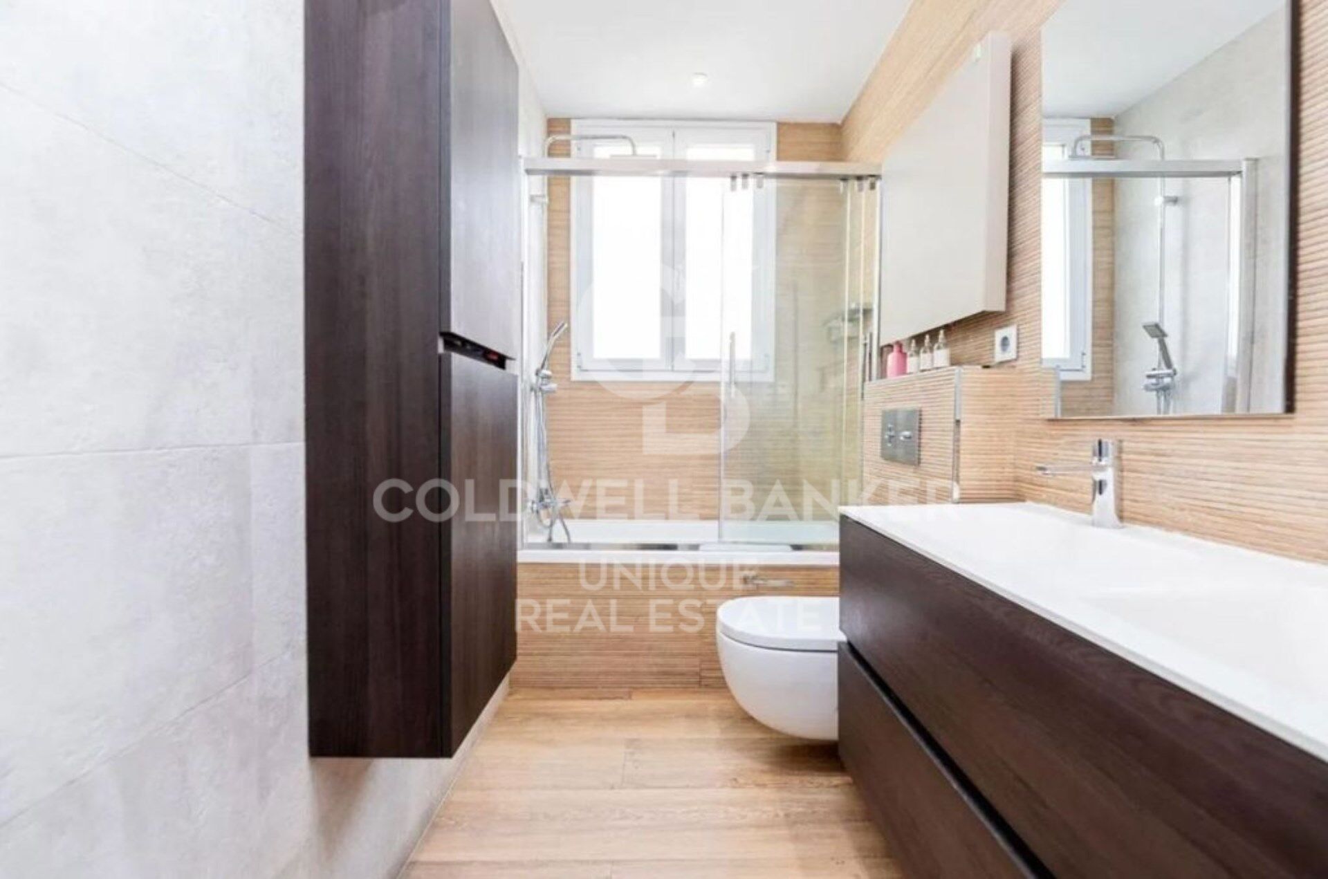 Exterior apartment with terrace and 3 bedrooms in Goya, Madrid