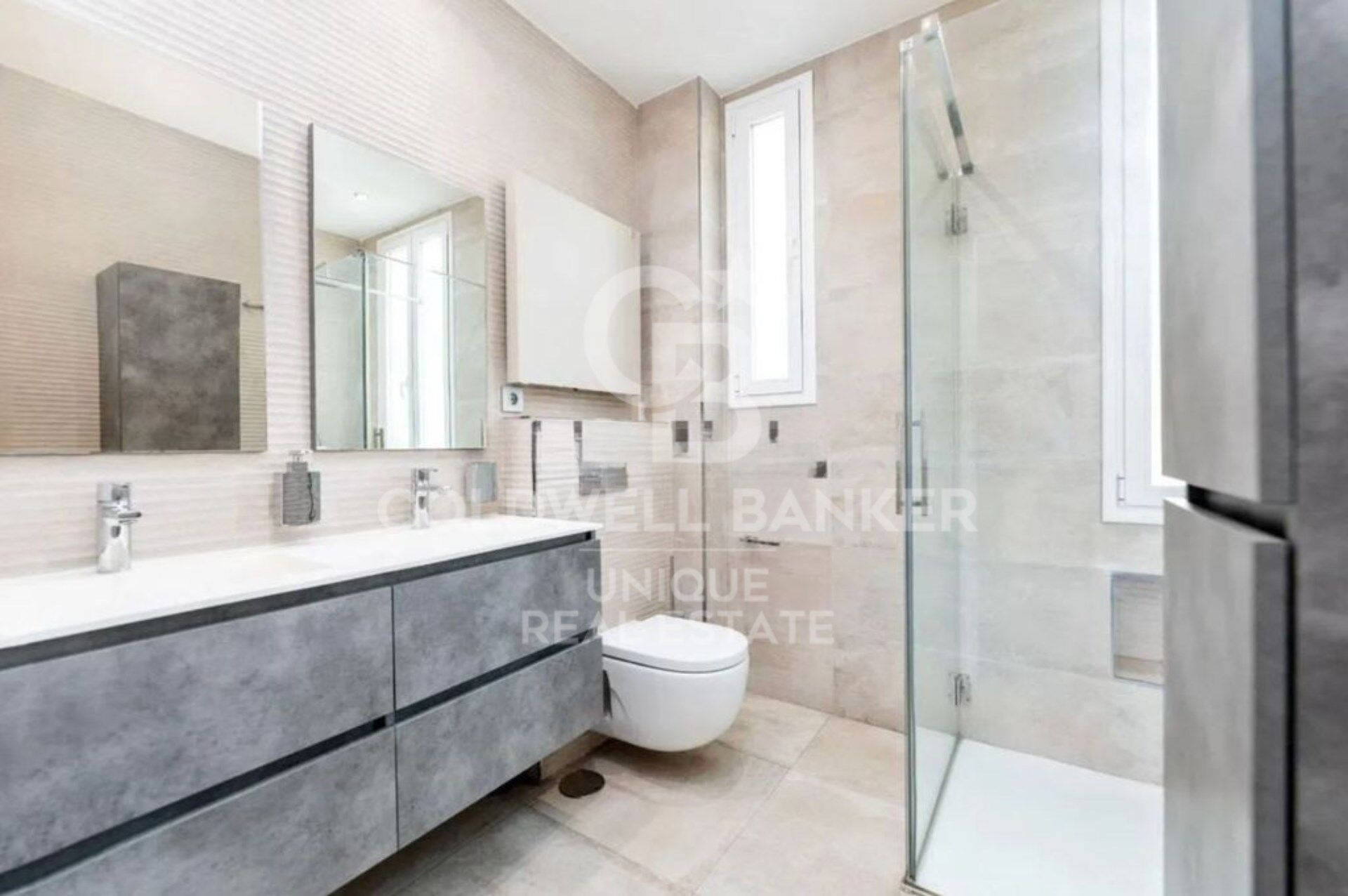 Exterior apartment with terrace and 3 bedrooms in Goya, Madrid