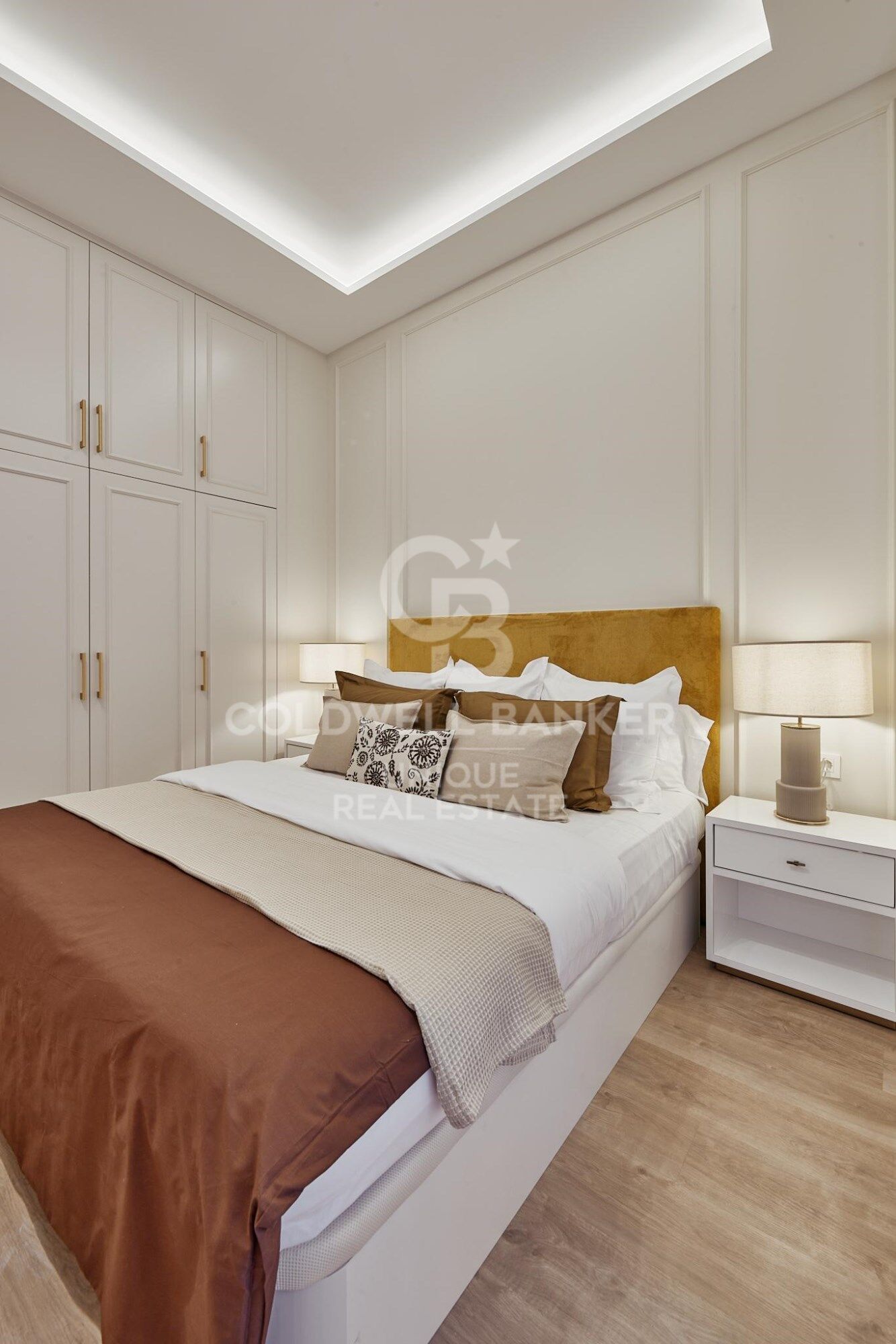 Brand new 3-bedroom, 4-balcony flat in Malasaña, Madrid
