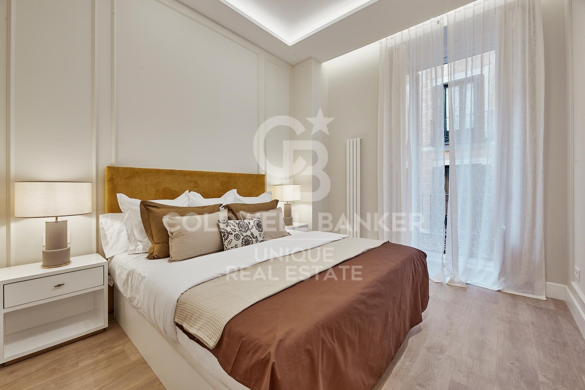 Brand new 3-bedroom, 4-balcony flat in Malasaña, Madrid