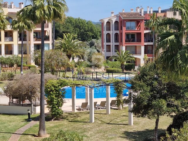 SCHÖNE WOHNUNG MIT BLICK AUF DEN GOLFPLATZ VON SANTA PONSA_RESIDENCIAL BELAVENT