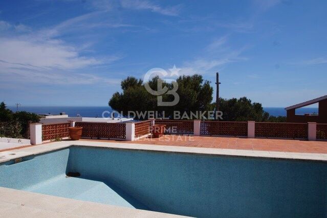 For sale detached house with many possibilities in Begur