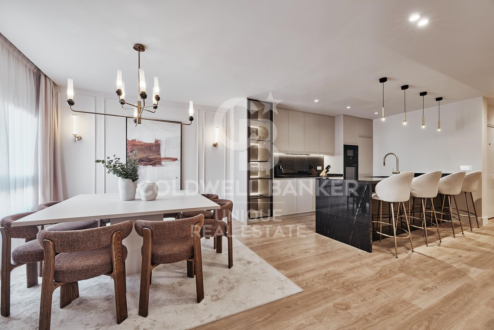 Brand new flat with 3 bedrooms balcony, garage and storage room in Castellana, Madrid