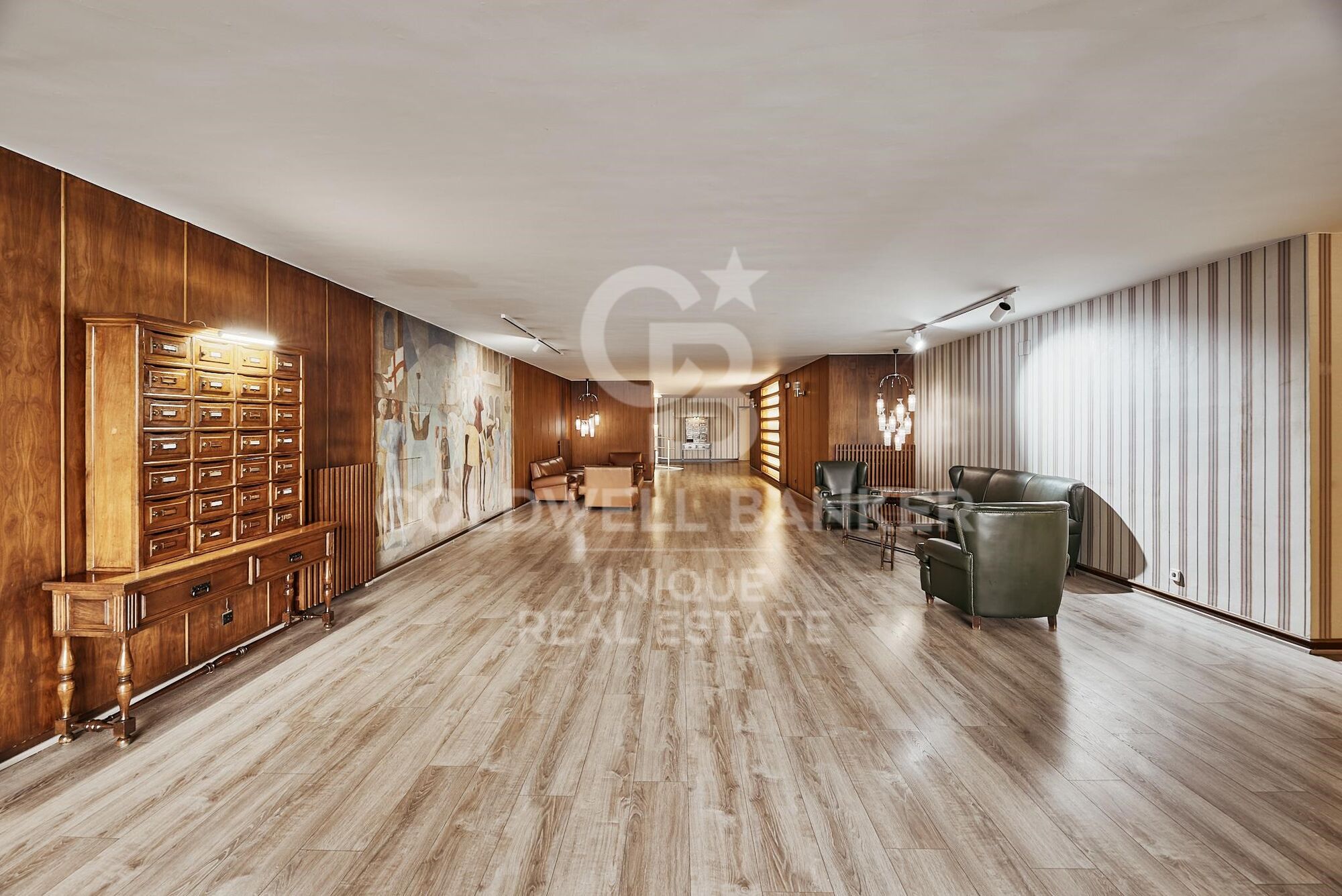 Brand new flat with 3 bedrooms balcony, garage and storage room in Castellana, Madrid