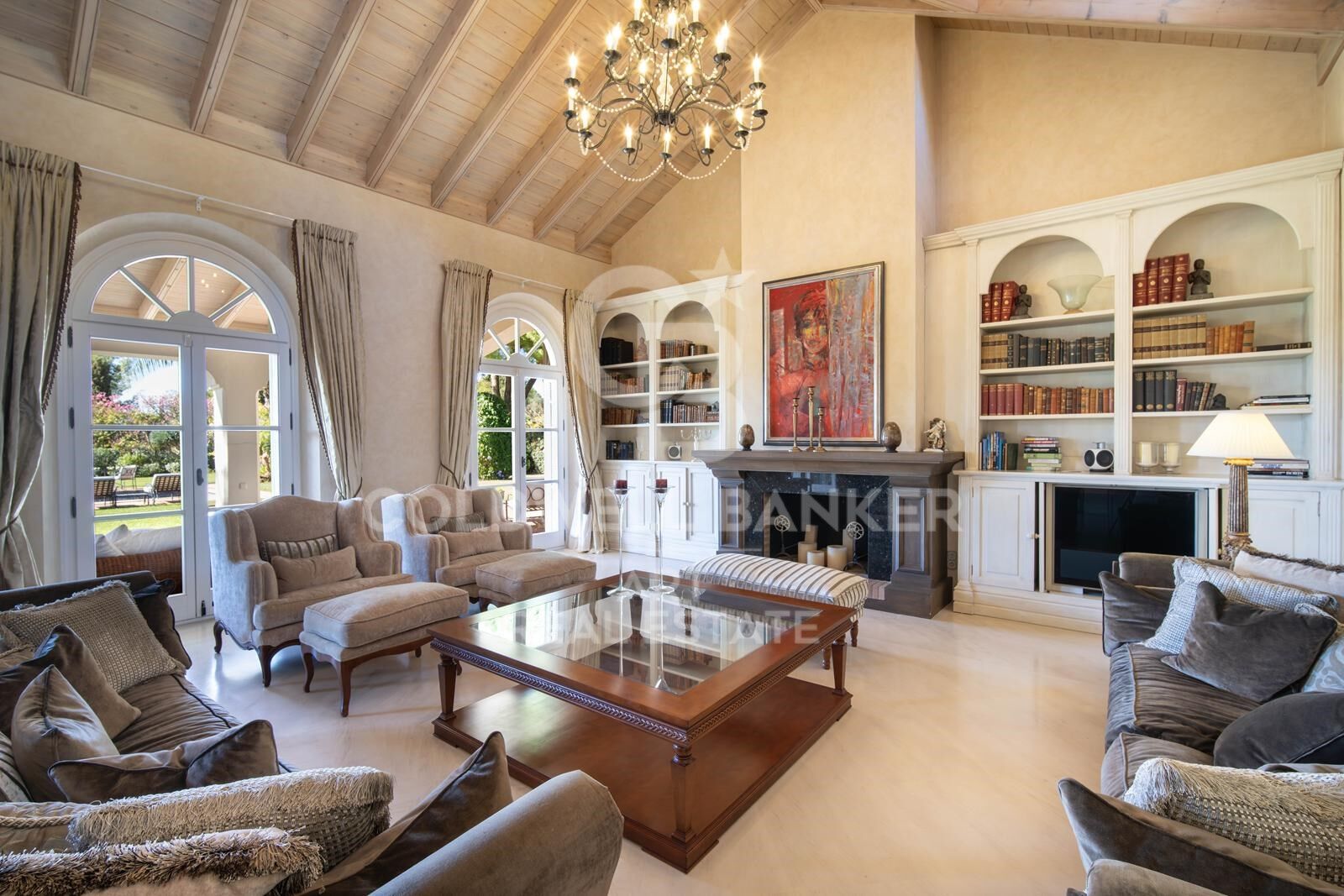 Un sereno oasis de lujo en Altos Reales, Marbella