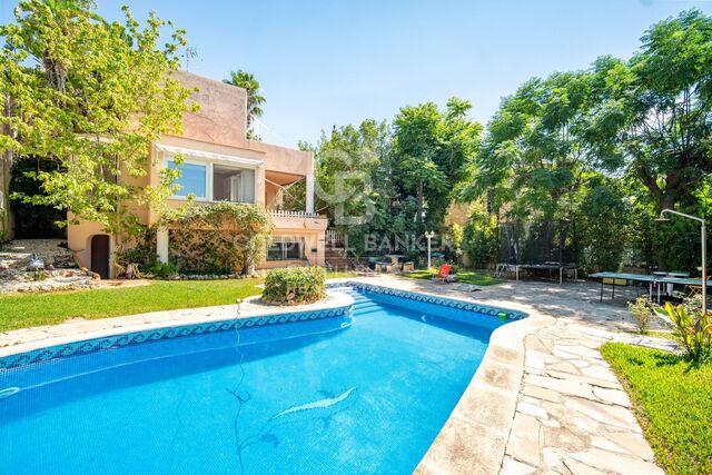 Spektakuläre Villa in Monte Alcedo, Riba-roja de Túria, mit Pool und 7 Zimmer